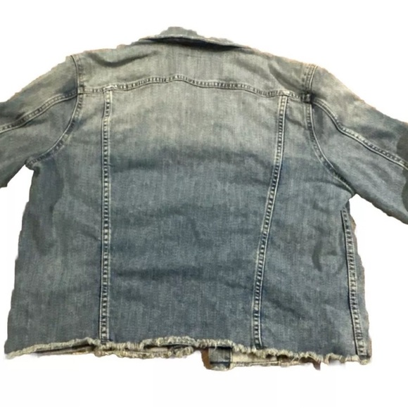 Lucky Brand Women's Small Denim The Tomboy Trucker Cut Off Jacket Size Large - Picture 2 of 4